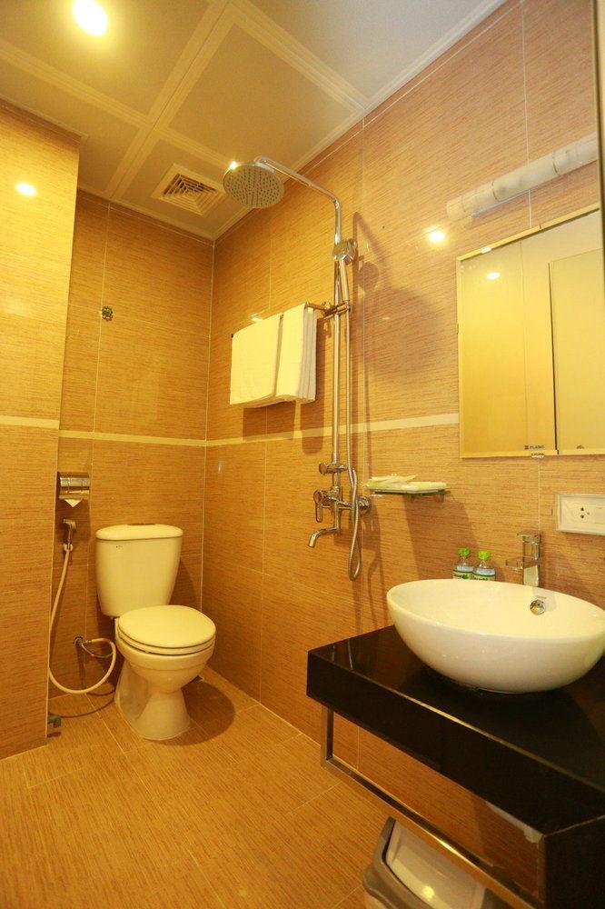 Oyo 210 Saki Hotel Hanoi Luaran gambar